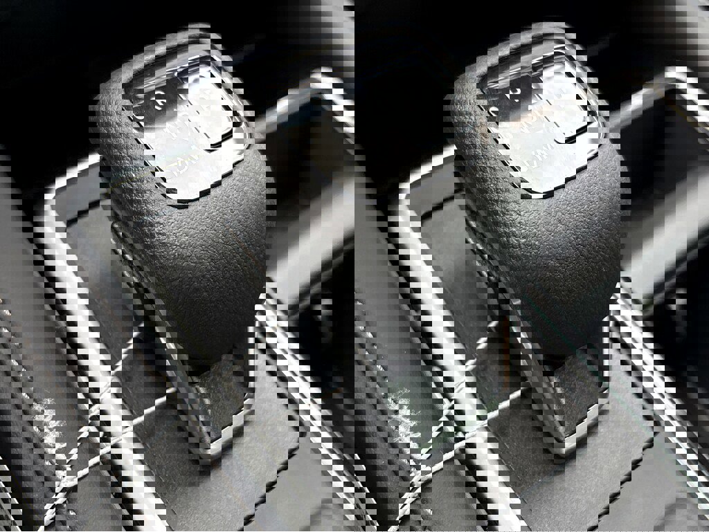 New 2026 Nissan Pathfinder SL image 18