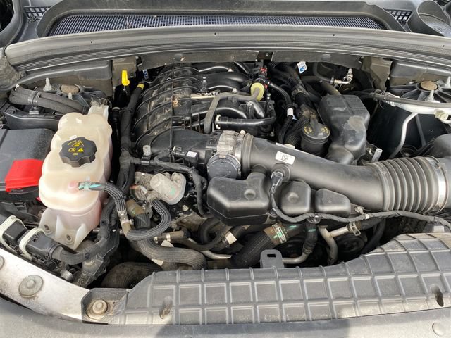Used 2023 Jeep Grand Cherokee Limited AWD/4WD image 22