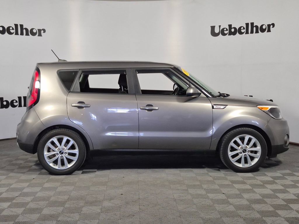 Used 2018 Kia Soul + FWD image 8