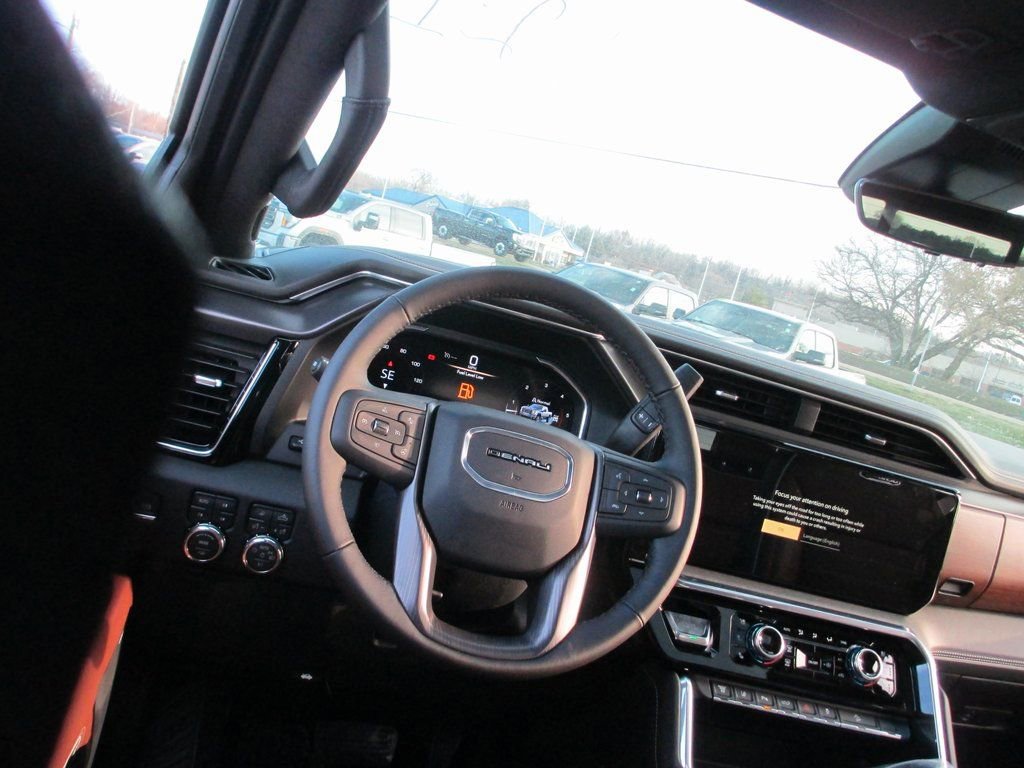 New 2026 GMC Sierra 2500 Denali Ultimate w/ Max Trailering Package image 15