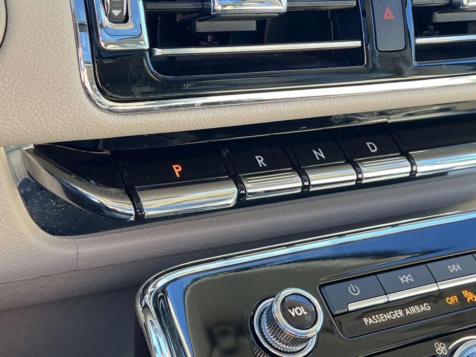 Used 2021 Lincoln Navigator Reserve w/ Luxury Package image 21