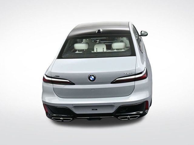 New 2025 BMW 760i xDrive w/ Executive Package image 24