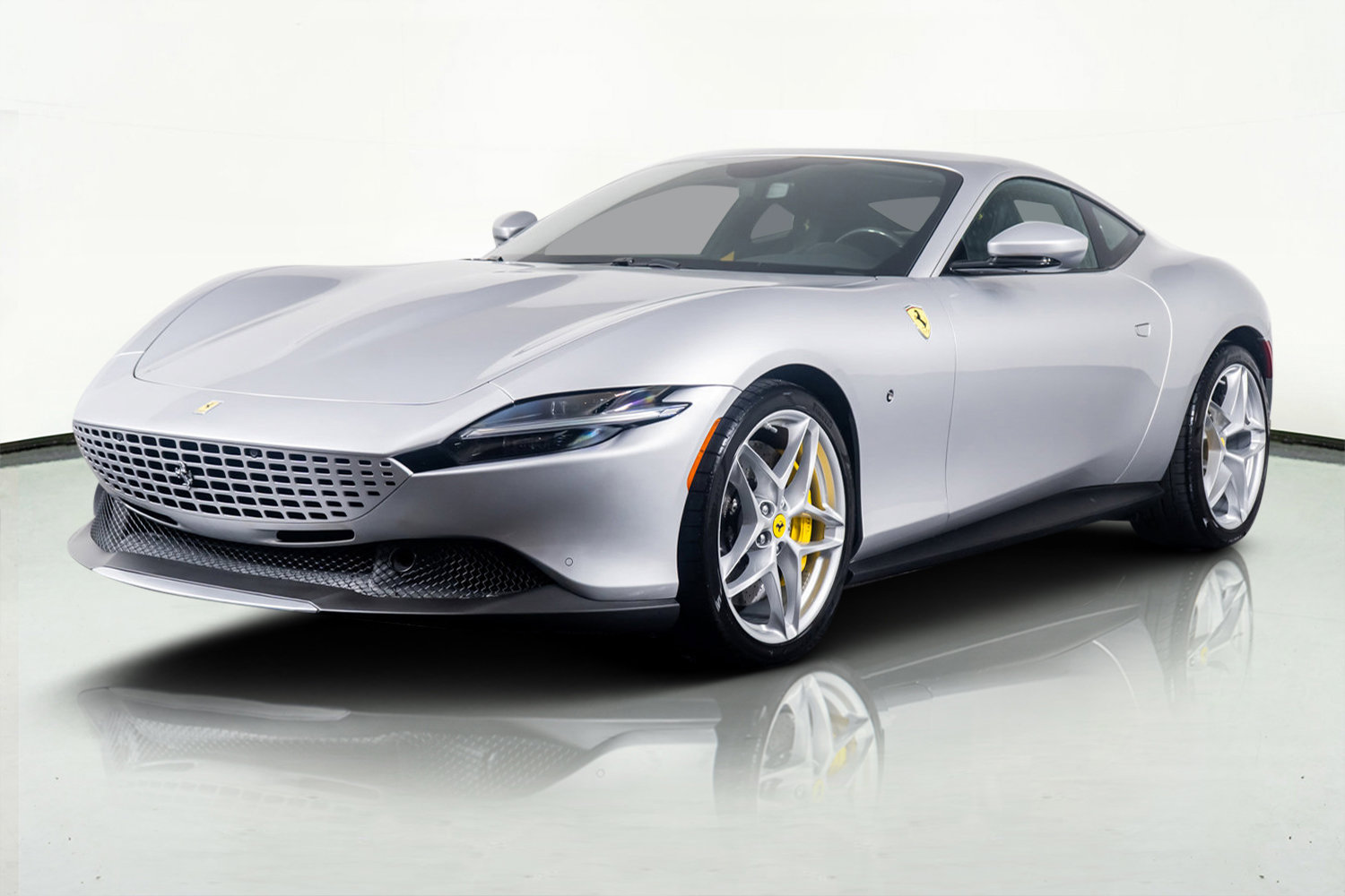 Used 2022 Ferrari Roma image 22
