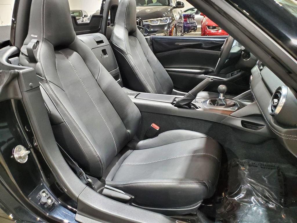 Used 2022 MAZDA MX-5 Miata Grand Touring w/ Weather Package RWD image 14