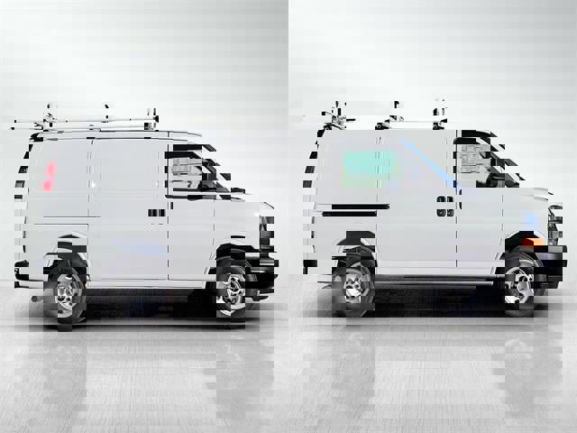 New 2024 GMC Savana 2500 w/ Driver Convenience Package image 4