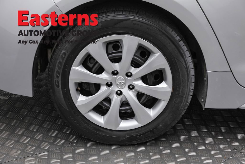 Used 2021 Toyota Corolla LE w/ Protection Package (TMS) FWD image 29
