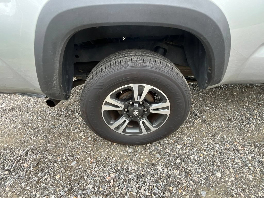 Used 2018 Toyota Tacoma TRD Sport RWD image 22