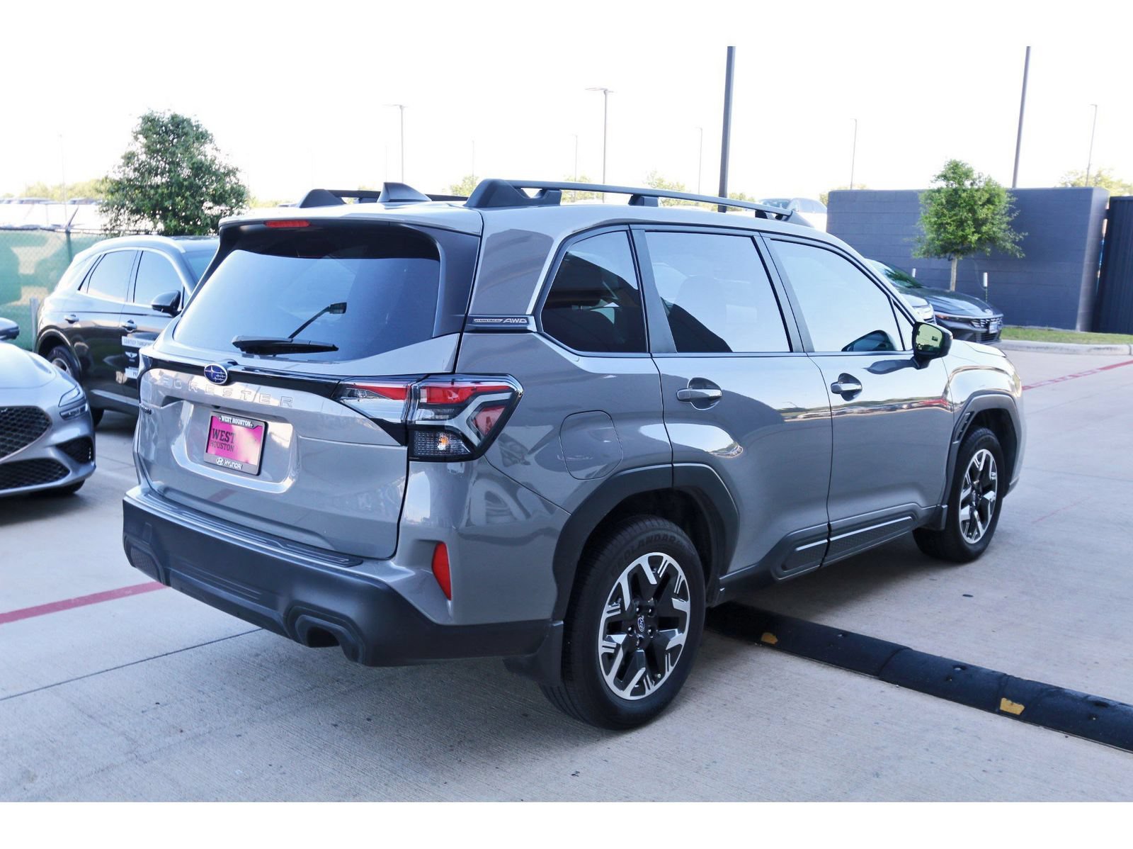 Used 2025 Subaru Forester Premium w/ Convenience Package #1 AWD/4WD image 8