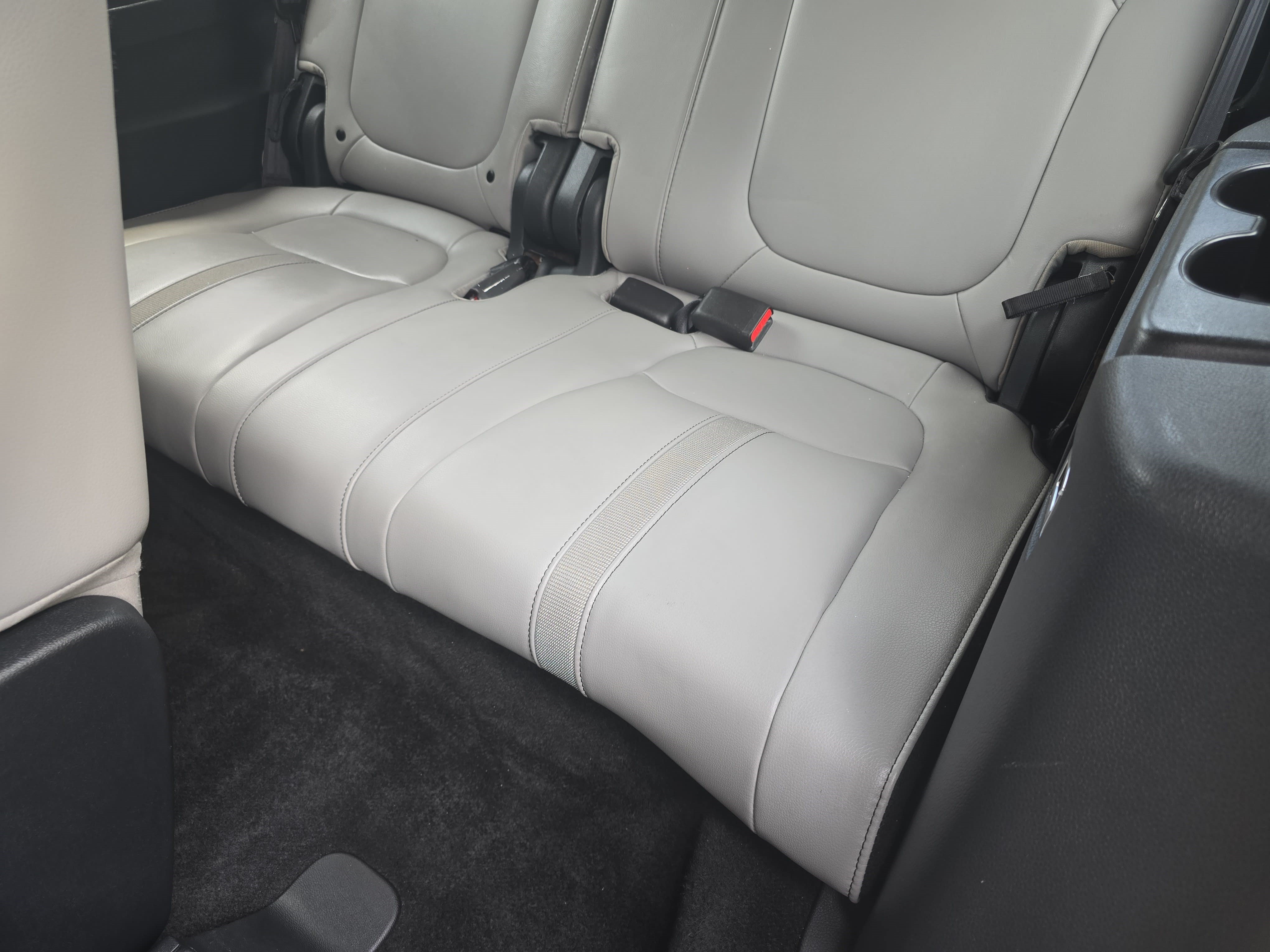 Used 2024 Honda Pilot Touring image 14