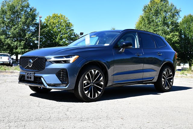 Certified 2026 Volvo XC60 B5 Ultra AWD/4WD image 3