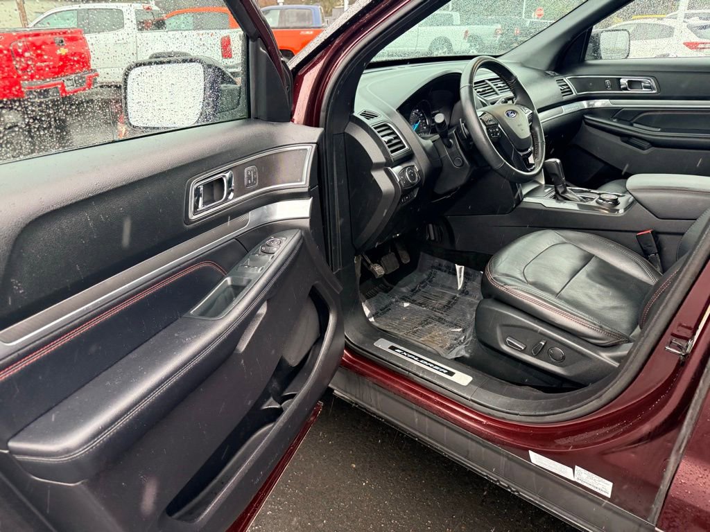 Used 2018 Ford Explorer Sport image 15