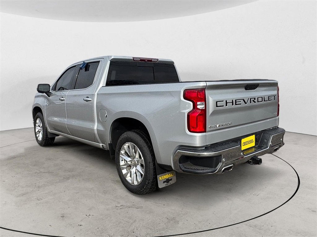Used 2019 Chevrolet Silverado 1500 LTZ w/ LTZ Premium Package image 3