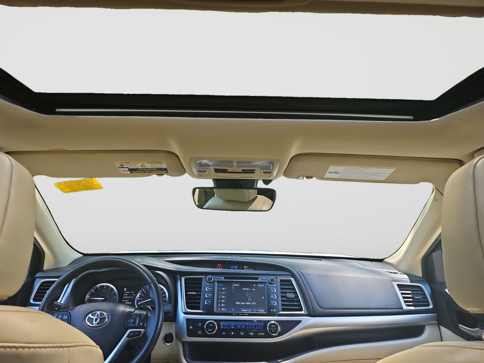 Used 2019 Toyota Highlander SE AWD/4WD image 15