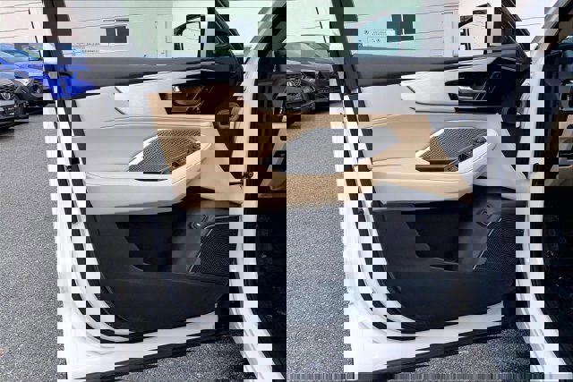 Used 2023 Acura MDX SH-AWD image 23