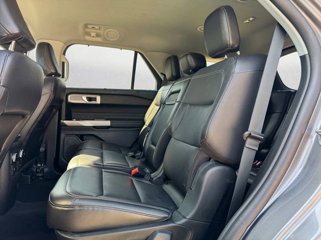 Used 2023 Ford Explorer Limited AWD/4WD image 13