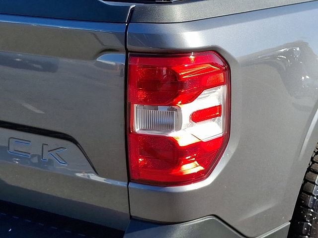 Used 2023 Ford Maverick XL image 12