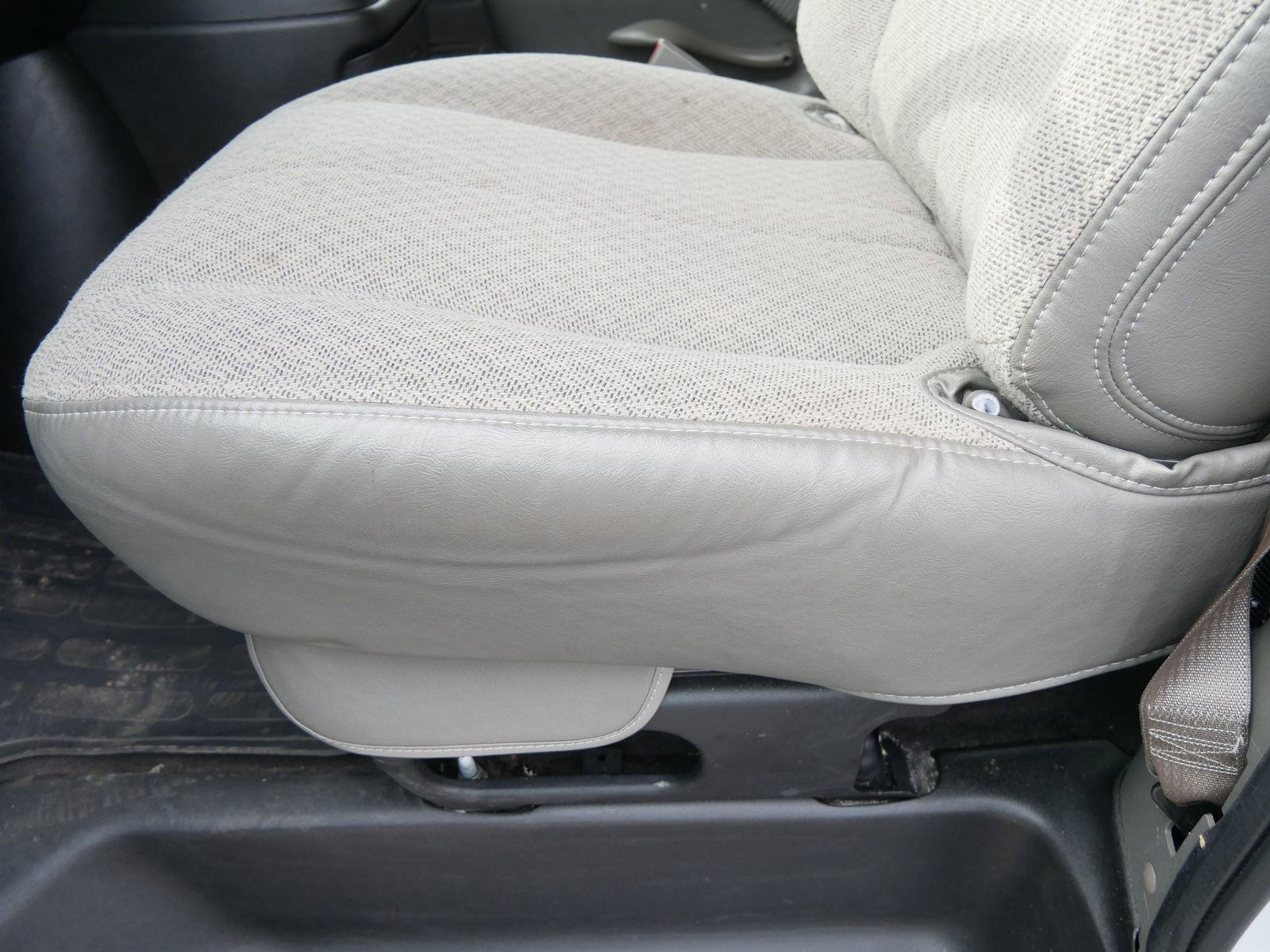 Used 2025 GMC Savana 3500 LT w/ LT Preferred Equipment Group image 16