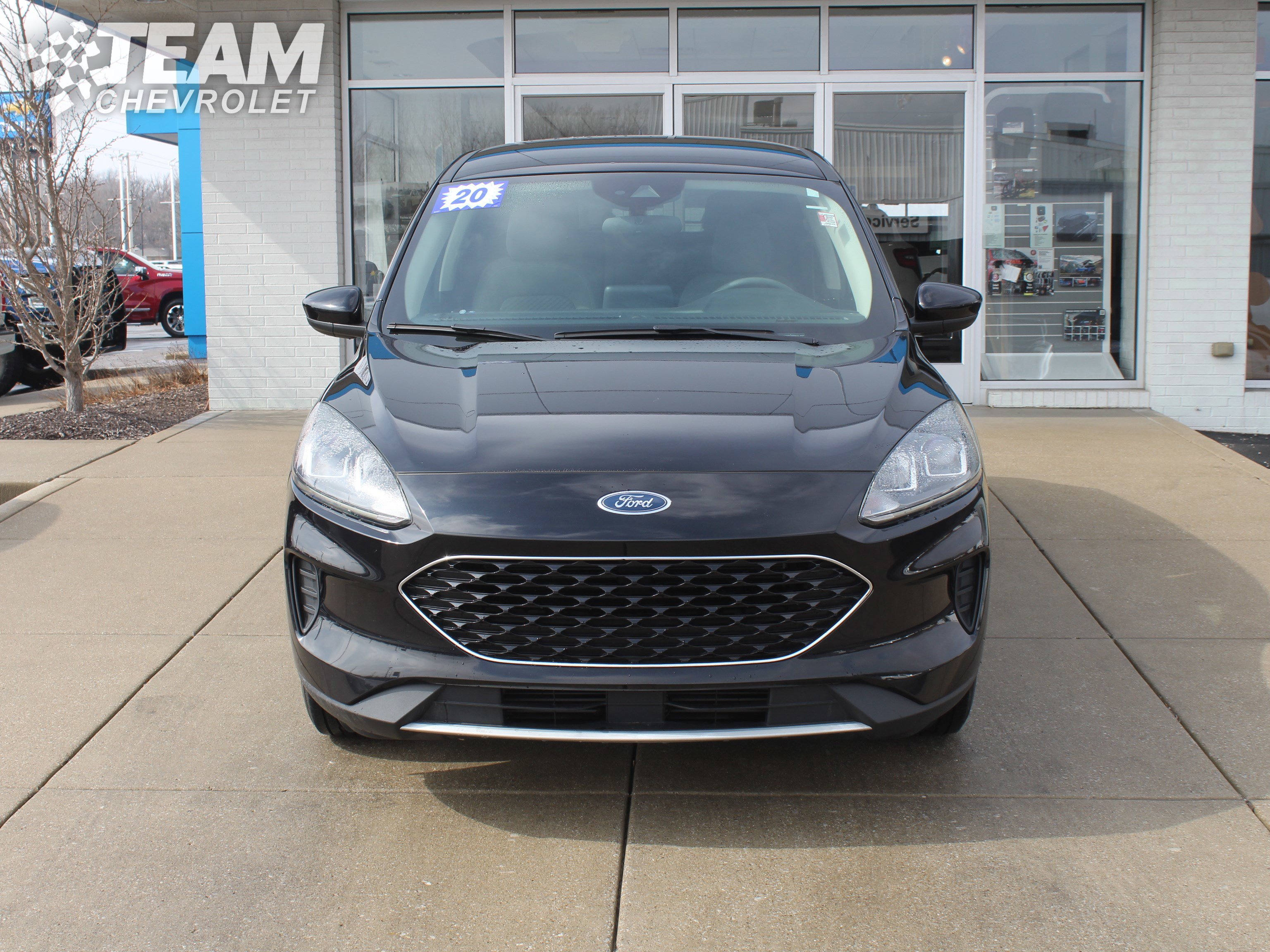 Used 2020 Ford Escape SE image 9