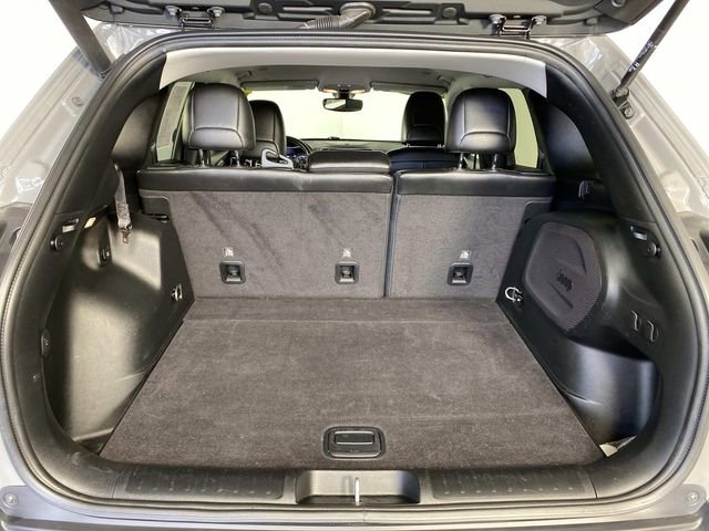 Used 2020 Jeep Cherokee Limited image 8