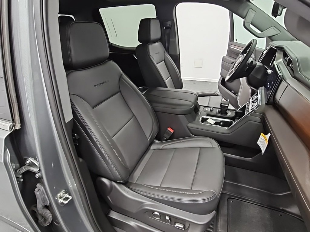 New 2025 GMC Sierra 1500 Denali w/ Denali Reserve Package image 41