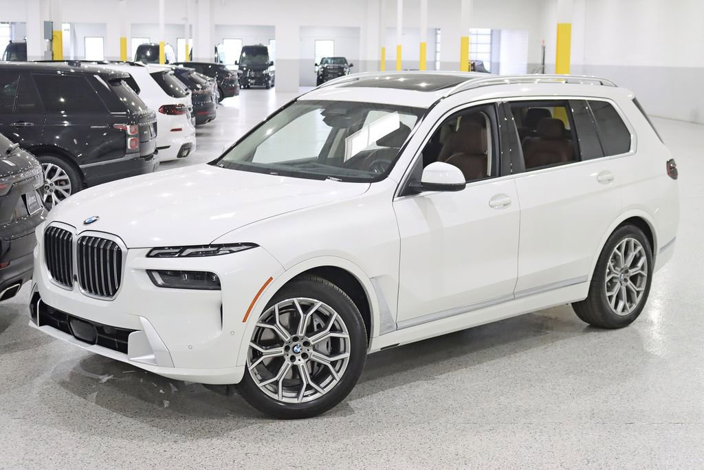 Used 2024 BMW X7 xDrive40i image 7