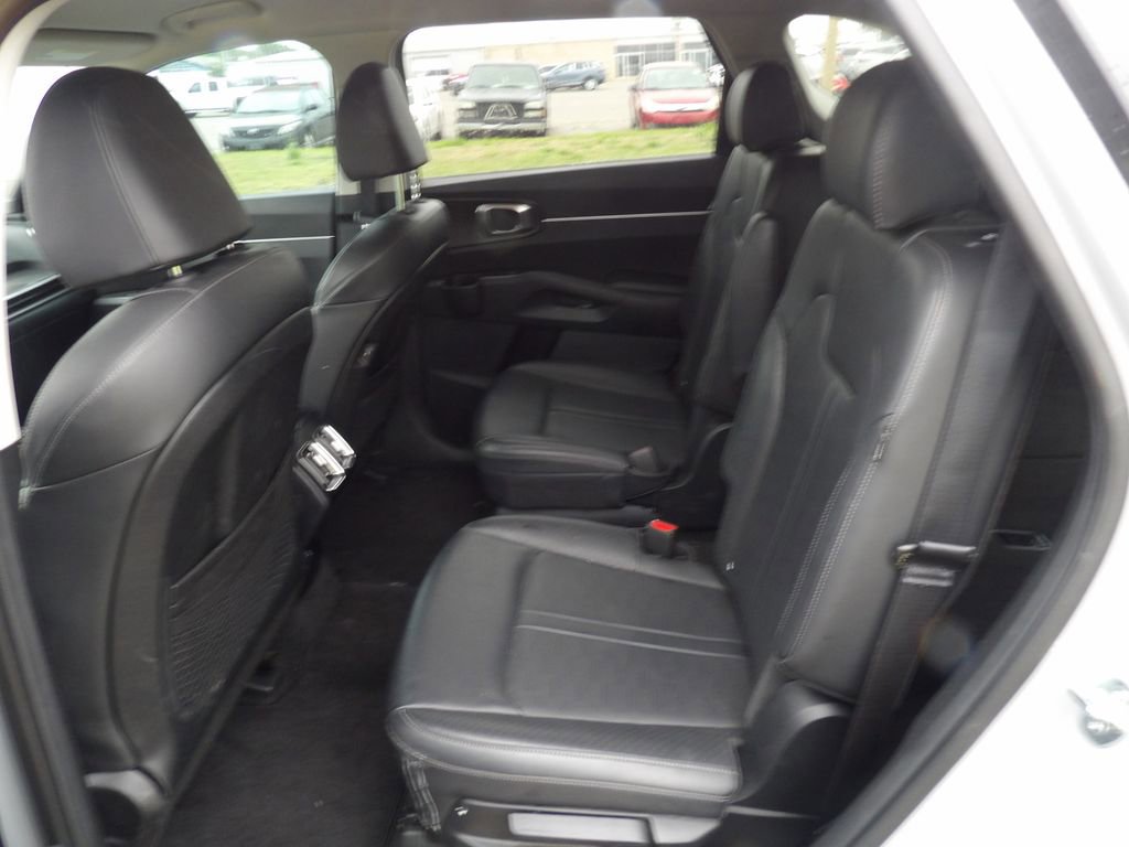 Used 2025 Kia Sorento EX FWD image 27