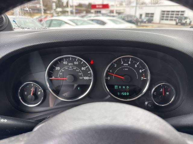 Used 2012 Jeep Wrangler Unlimited Sahara w/ Dual Top Group AWD/4WD image 18