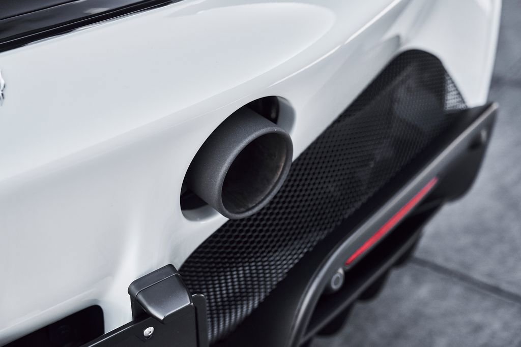 Used 2025 Ferrari SF90 Spider AWD/4WD image 14