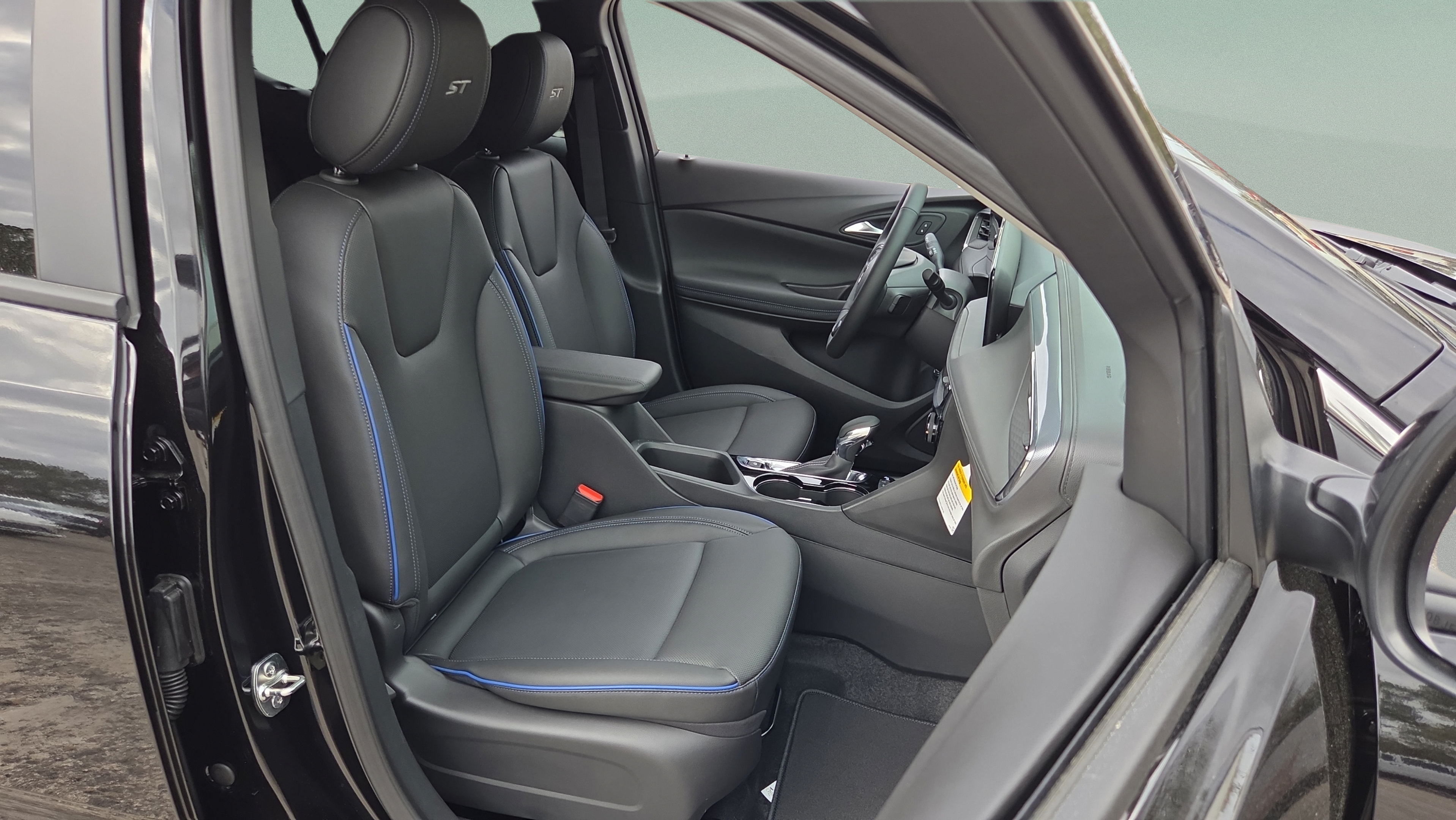 New 2026 Buick Encore GX Sport Touring w/ Advanced Technology Package AWD/4WD image 21