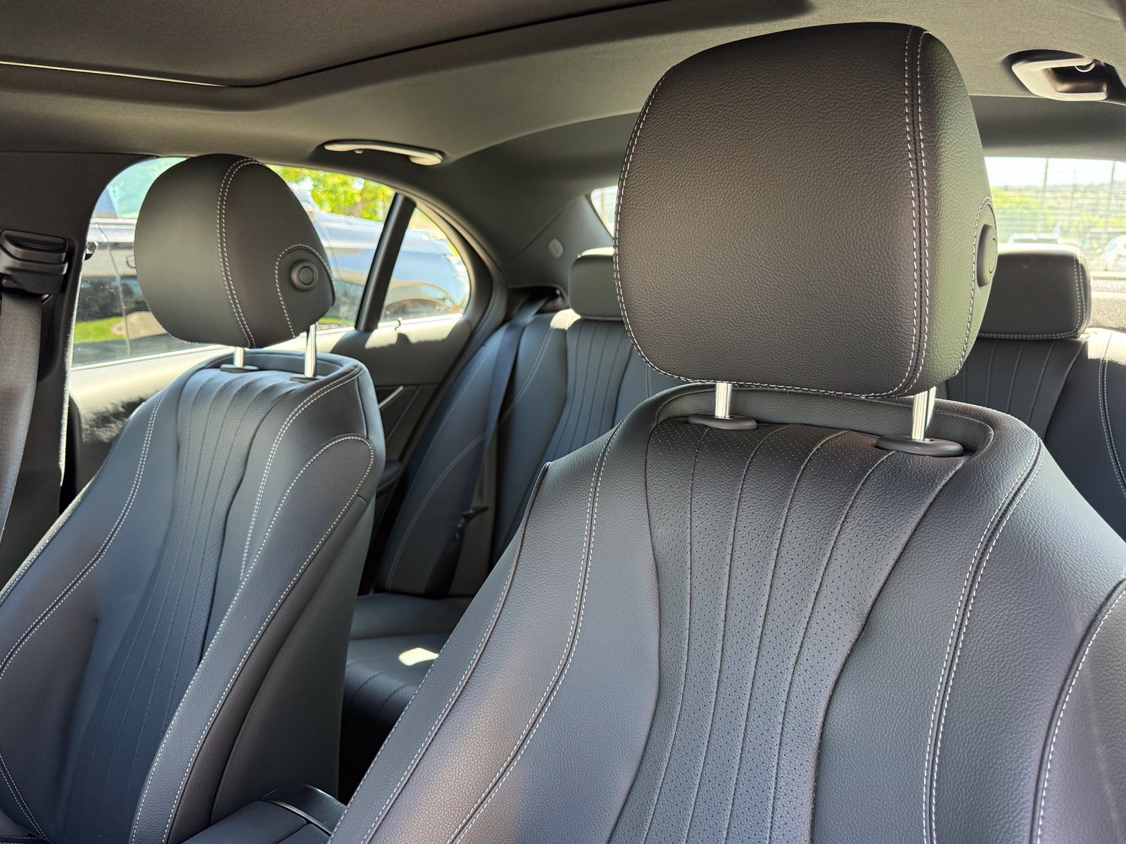 Used 2023 Mercedes-Benz E 350 Sedan image 25