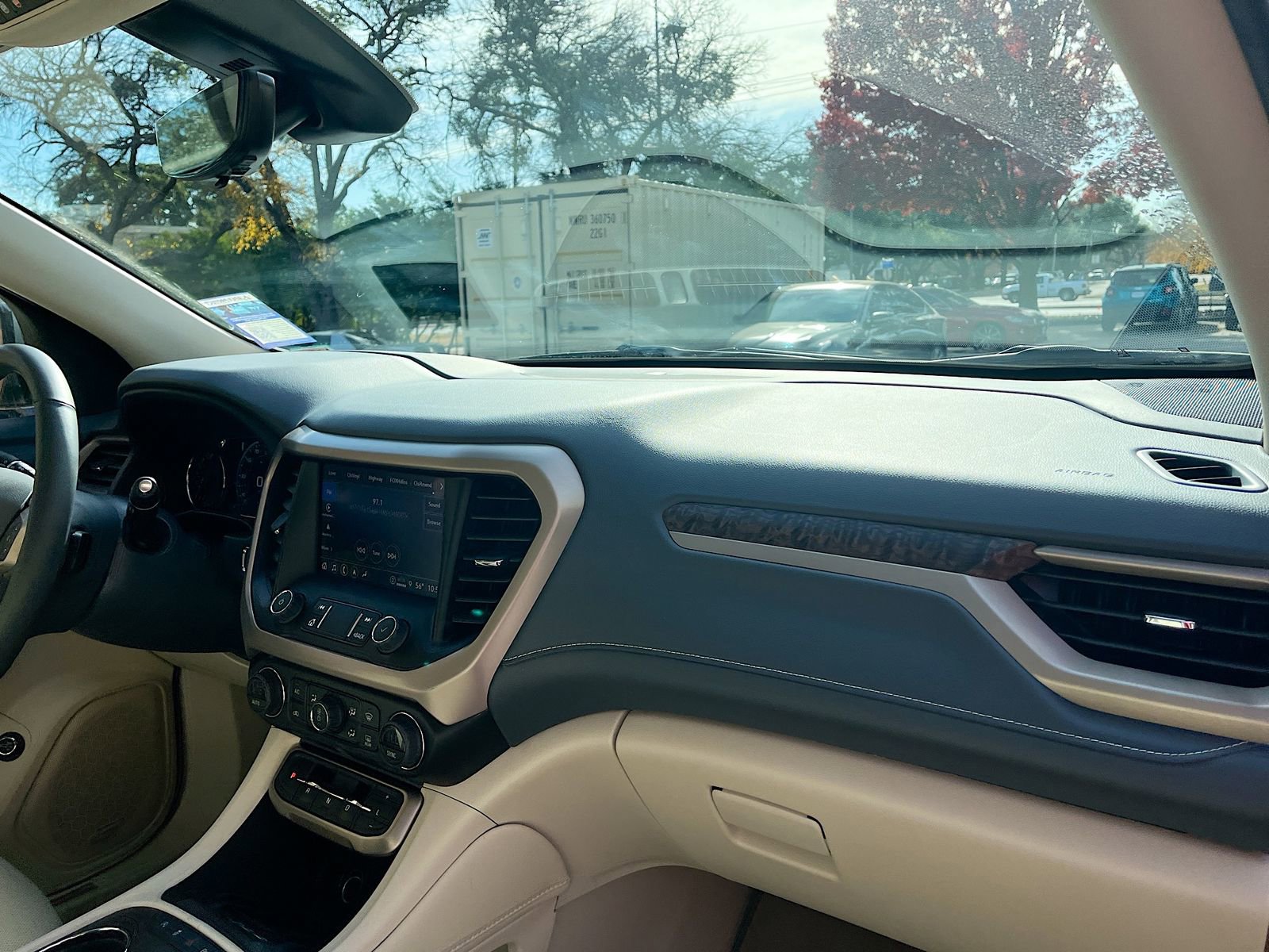 Used 2023 GMC Acadia Denali w/ Denali Ultimate Package image 32