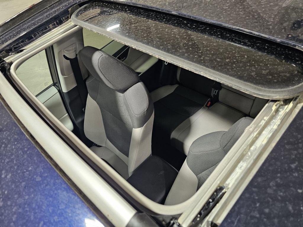 Used 2023 Toyota RAV4 XLE w/ Convenience Package AWD/4WD image 2