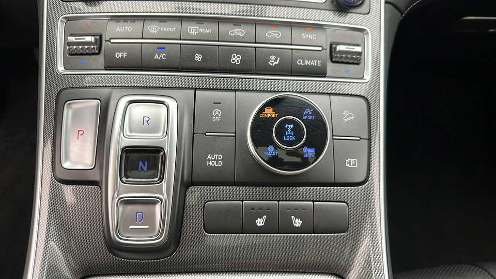 Used 2023 Hyundai Santa Fe SEL w/ Premium Package AWD/4WD image 20