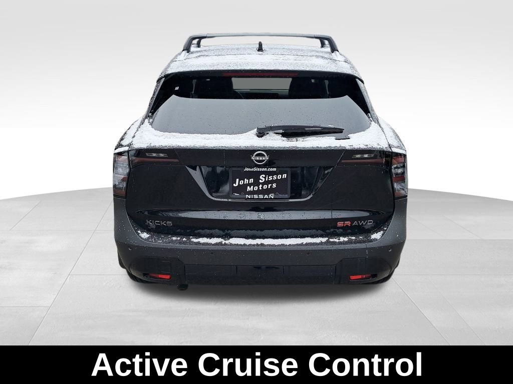 New 2026 Nissan Kicks SR w/ Cold Weather Package image 9