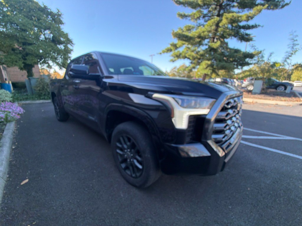 Used 2022 Toyota Tundra Platinum w/ Advanced Package AWD/4WD image 4