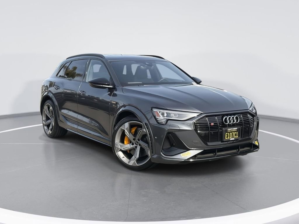 Used 2022 Audi e-tron S Prestige w/ Prestige Package image 1