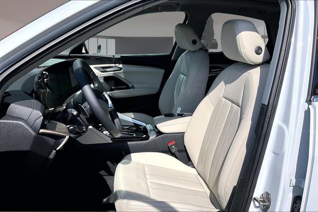 Used 2025 Audi Q5 Premium w/ Convenience Package AWD/4WD image 21