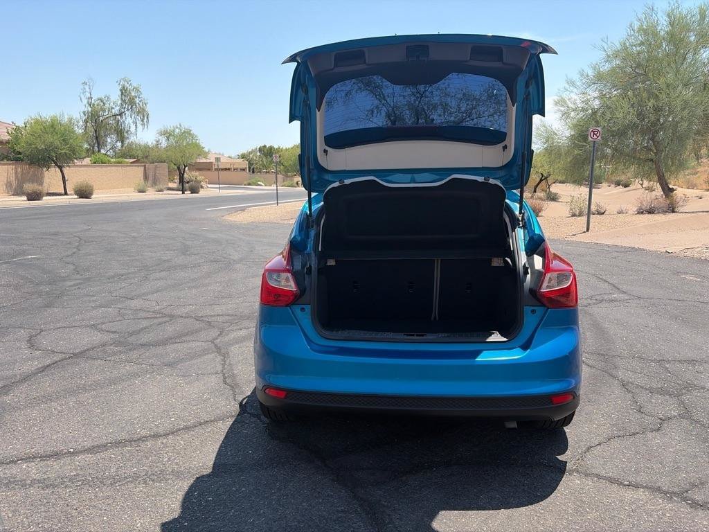 Used 2014 Ford Focus SE FWD image 9