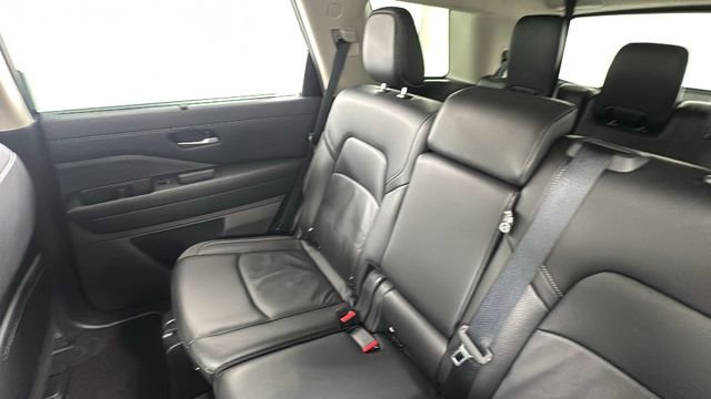Certified 2025 Nissan Pathfinder SL image 14