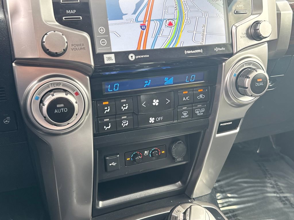 Used 2024 Toyota 4Runner Limited AWD/4WD image 27