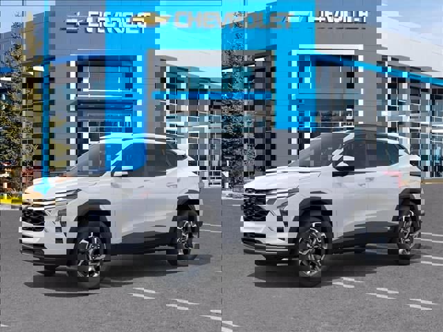 New 2026 Chevrolet Trax LT w/ Driver Confidence Package image 2