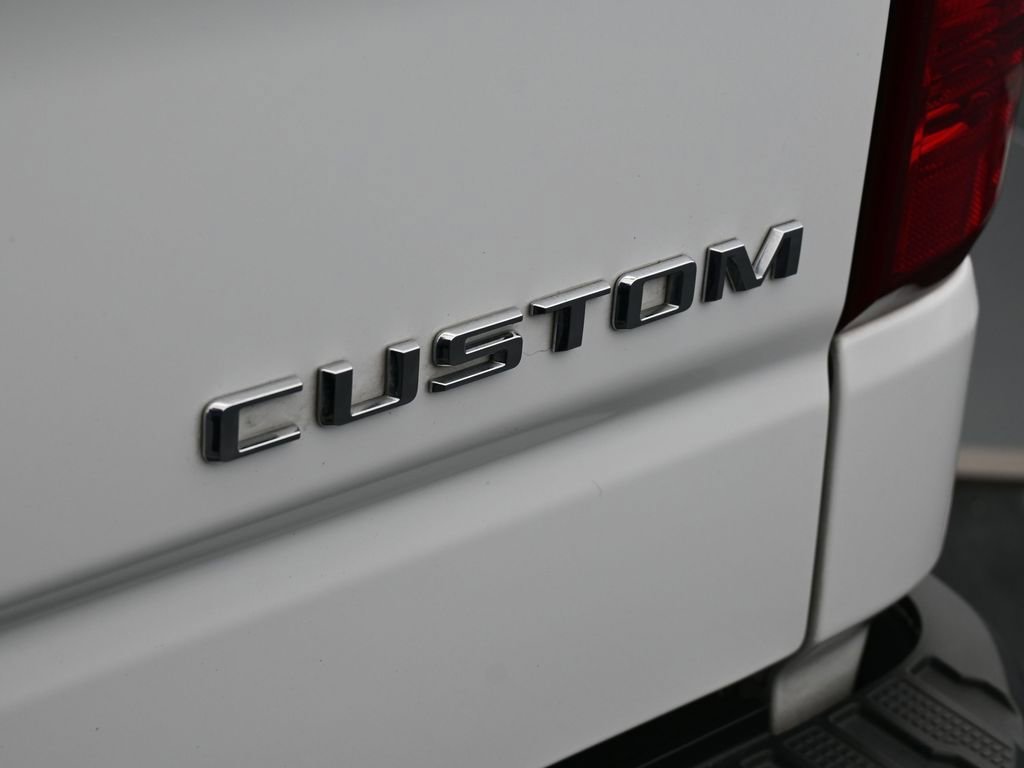 Used 2023 Chevrolet Silverado 1500 Custom image 31