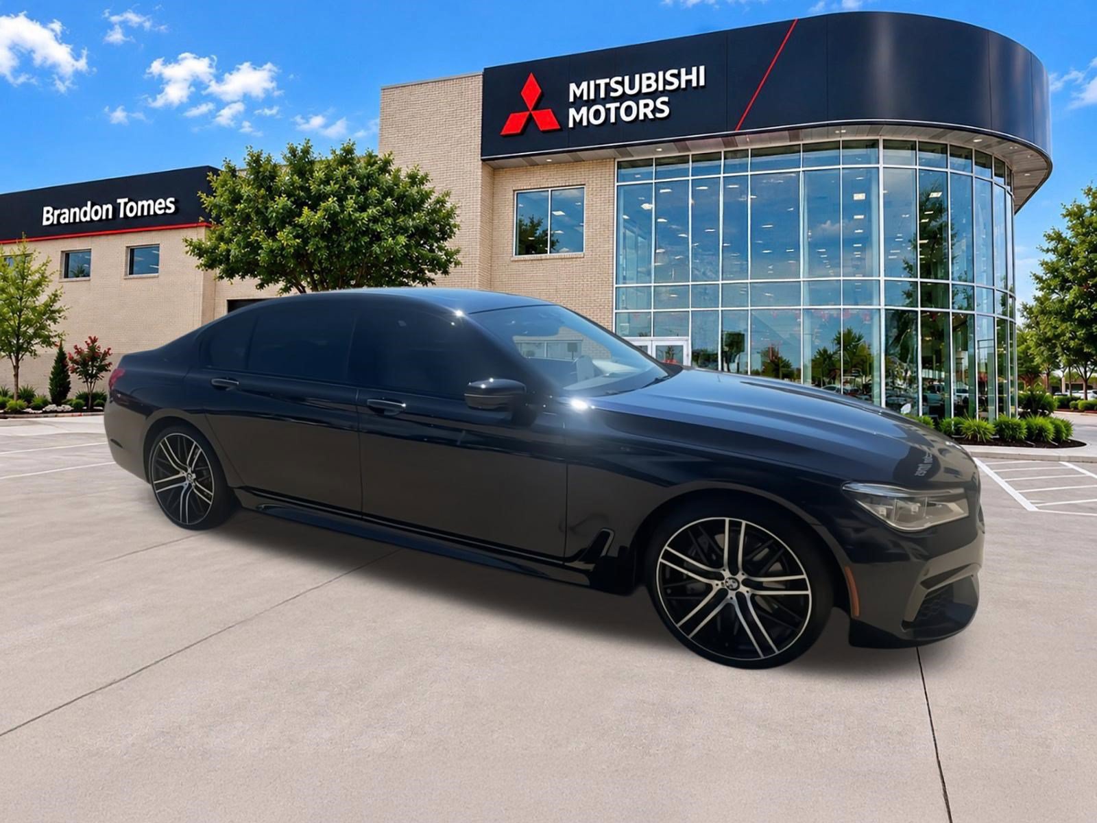 Used 2018 BMW 750i xDrive AWD/4WD image 10