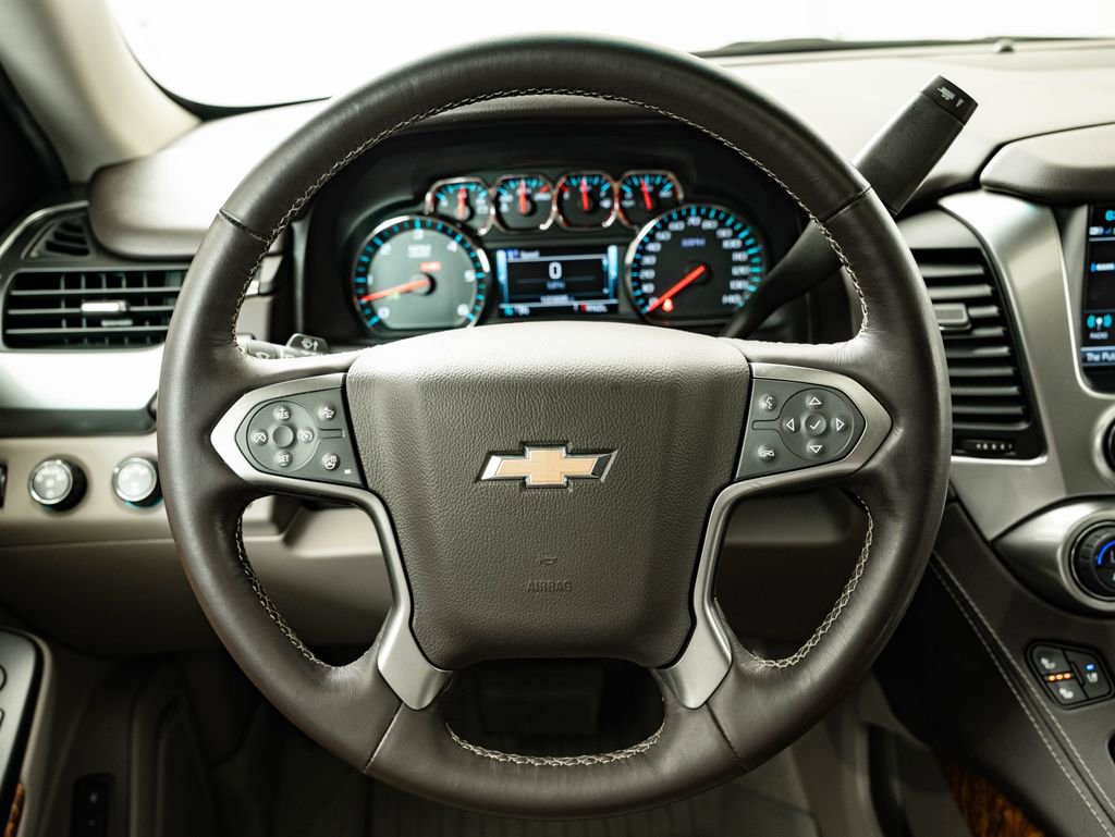 Used 2019 Chevrolet Tahoe Premier w/ RST 6.2L Performance Edition AWD/4WD image 41