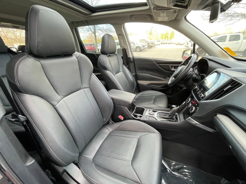 Used 2024 Subaru Forester Limited image 31