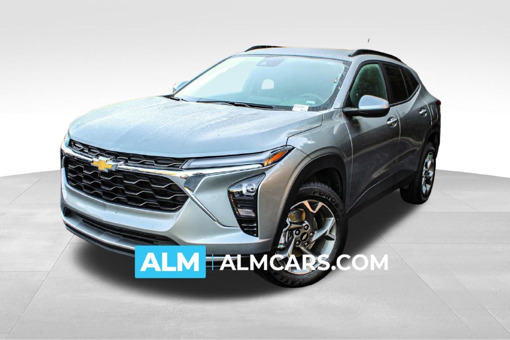 Used 2025 Chevrolet Trax LT