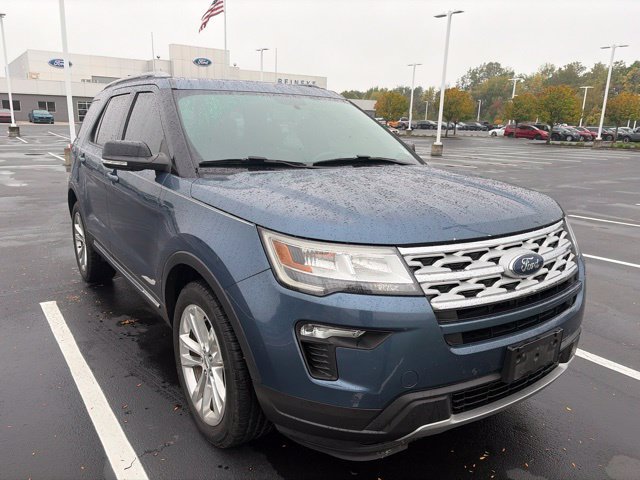 Used 2018 Ford Explorer XLT w/ Equipment Group 202A AWD/4WD image 8