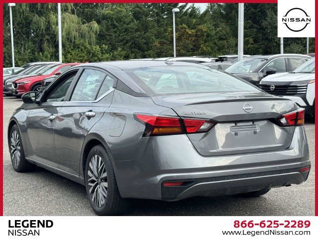 Used 2025 Nissan Altima 2.5 SV FWD image 8