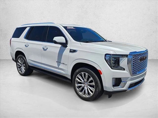 Used 2021 GMC Yukon Denali w/ Denali Premium Package AWD/4WD image 3