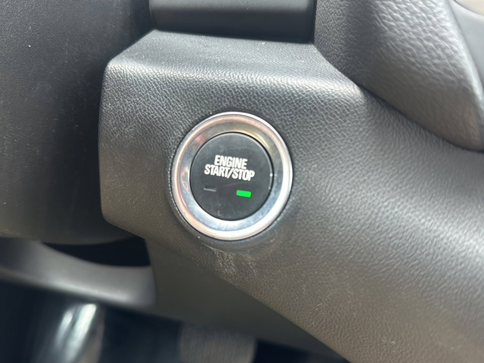 Used 2023 GMC Terrain SLE w/ Driver Convenience Package AWD/4WD image 32